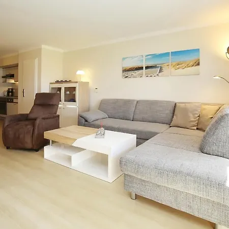 Papillon 15-2 Apartment *